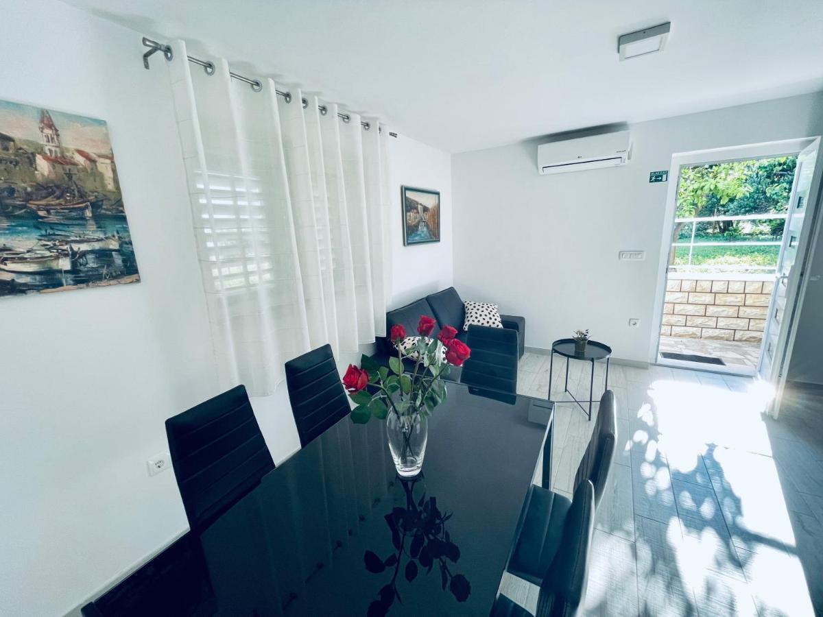 Apartment Paulina Трогир Екстериор снимка