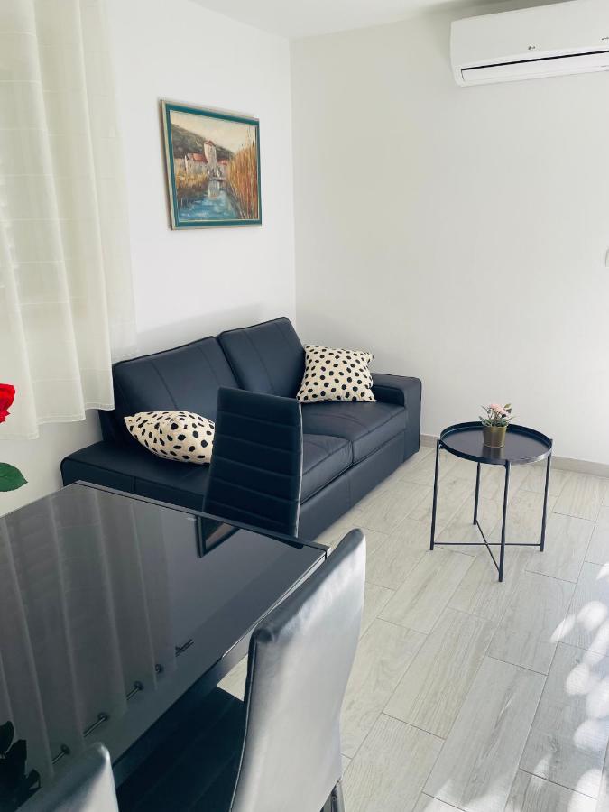 Apartment Paulina Трогир Екстериор снимка